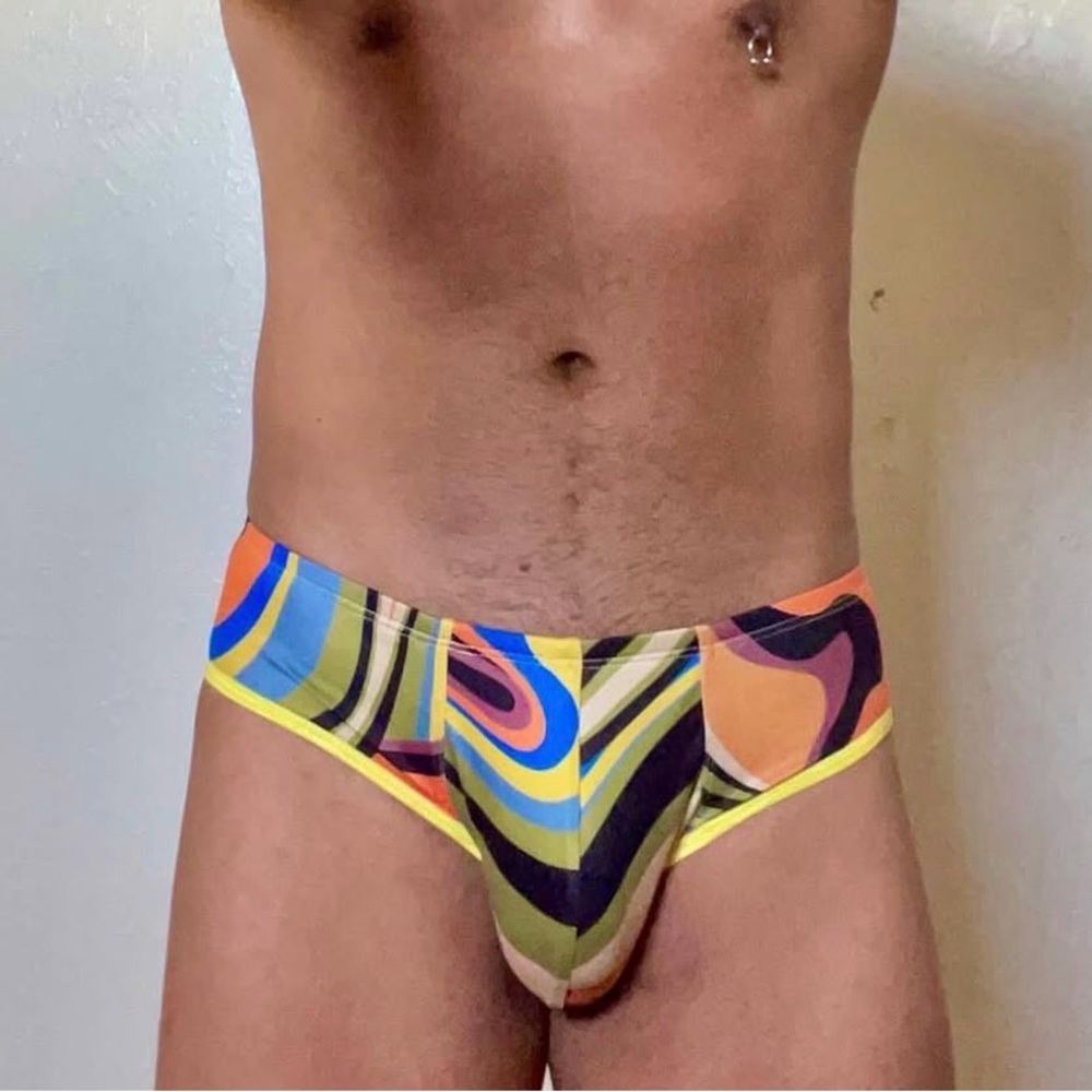 Men's Multicolor Pattern Briefs - Stylish Support